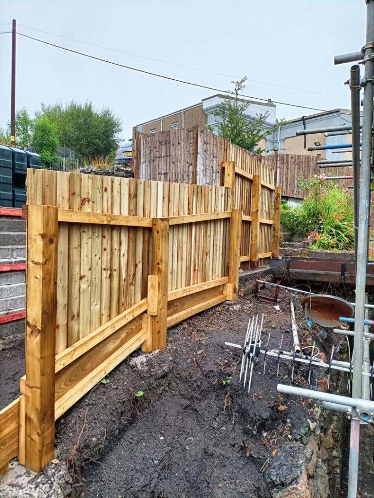 New garden fence